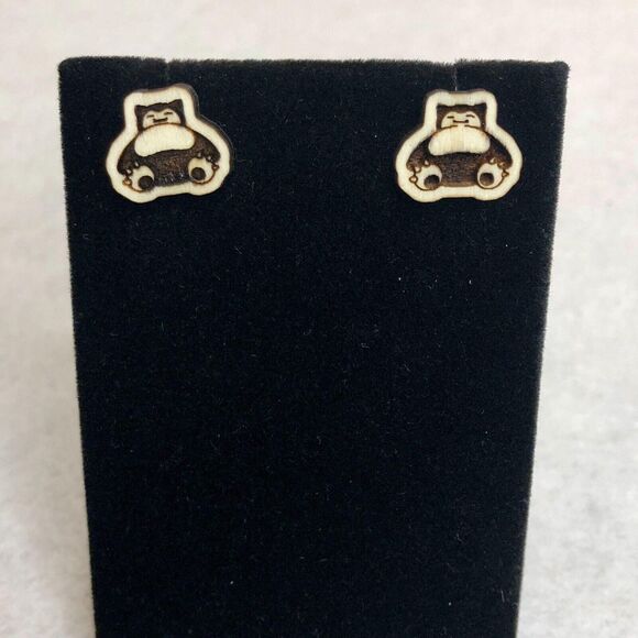 Pokemon Snorlax Wood Stud Earrings - Picture 1 of 3
